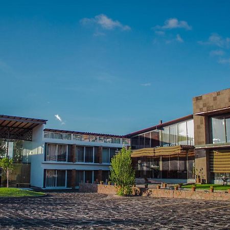 Hotel Rancho Tabachines Zitacuaro ภายนอก รูปภาพ