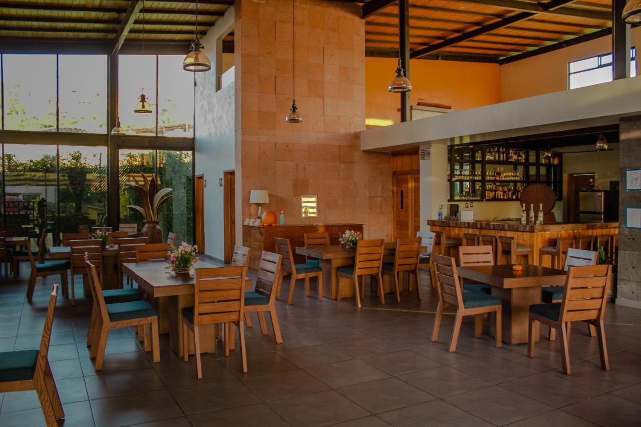 Hotel Rancho Tabachines Zitacuaro ภายนอก รูปภาพ