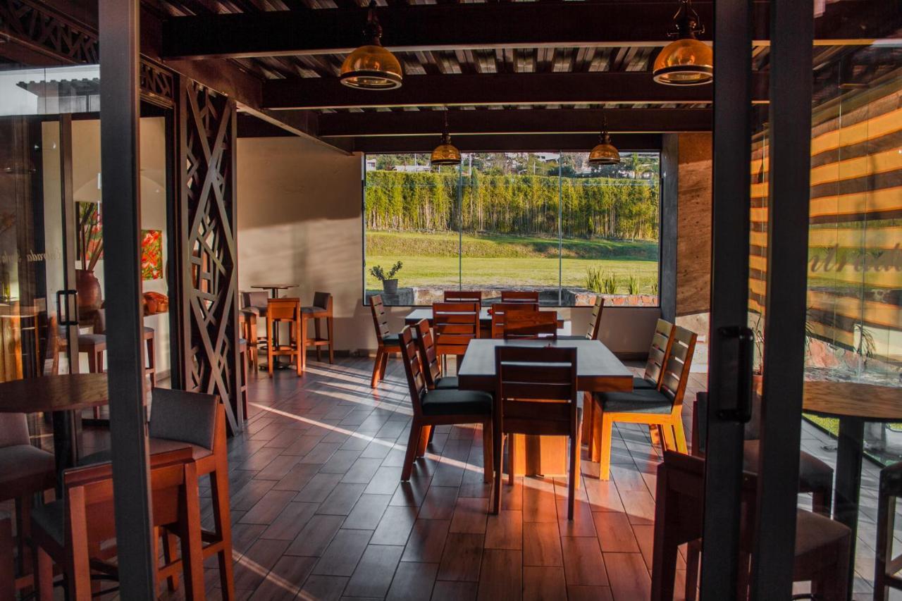 Hotel Rancho Tabachines Zitacuaro ภายนอก รูปภาพ