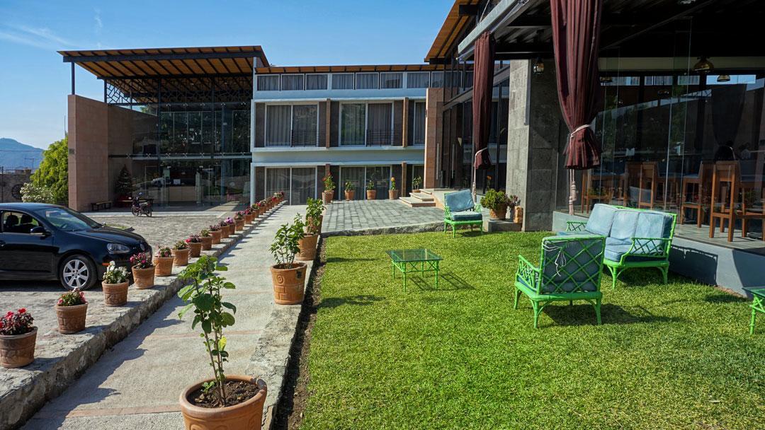 Hotel Rancho Tabachines Zitacuaro ภายนอก รูปภาพ