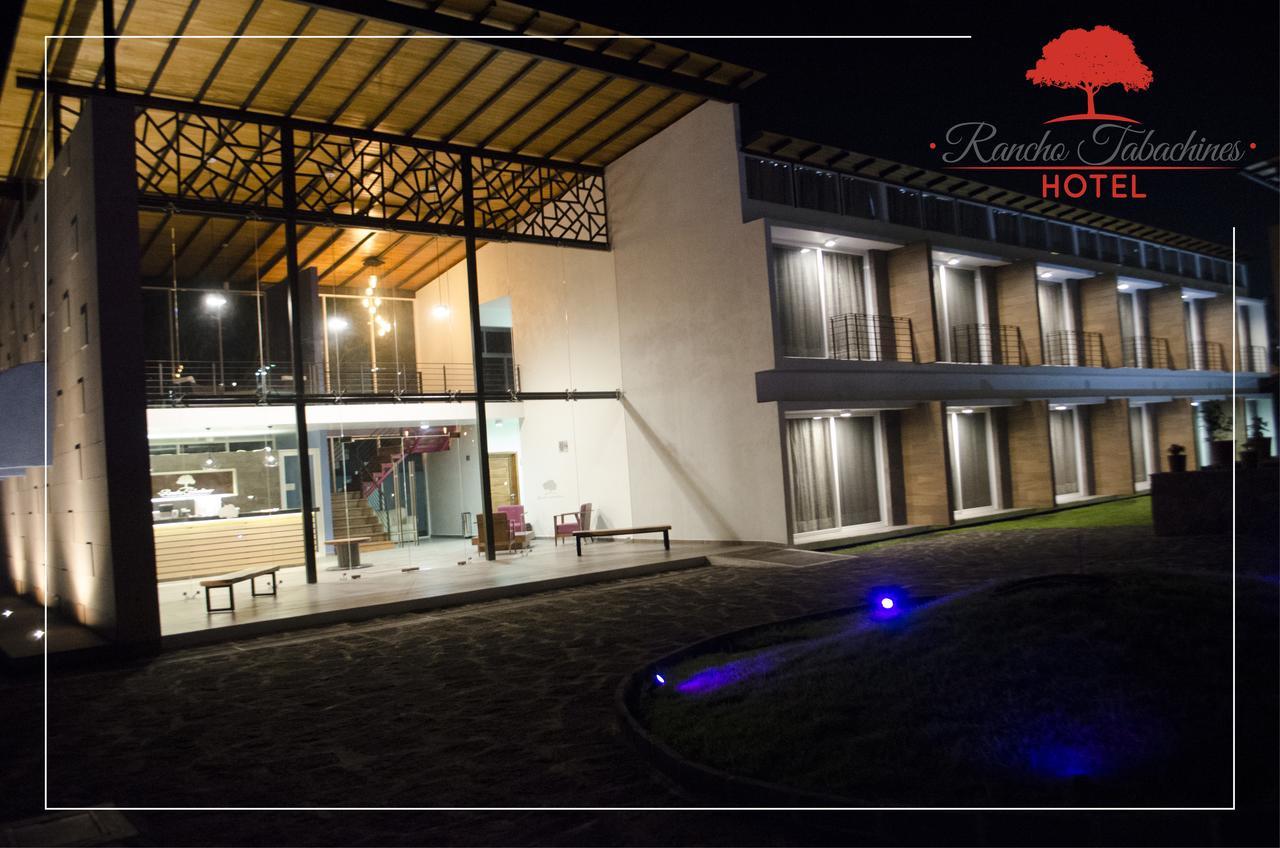 Hotel Rancho Tabachines Zitacuaro ภายนอก รูปภาพ